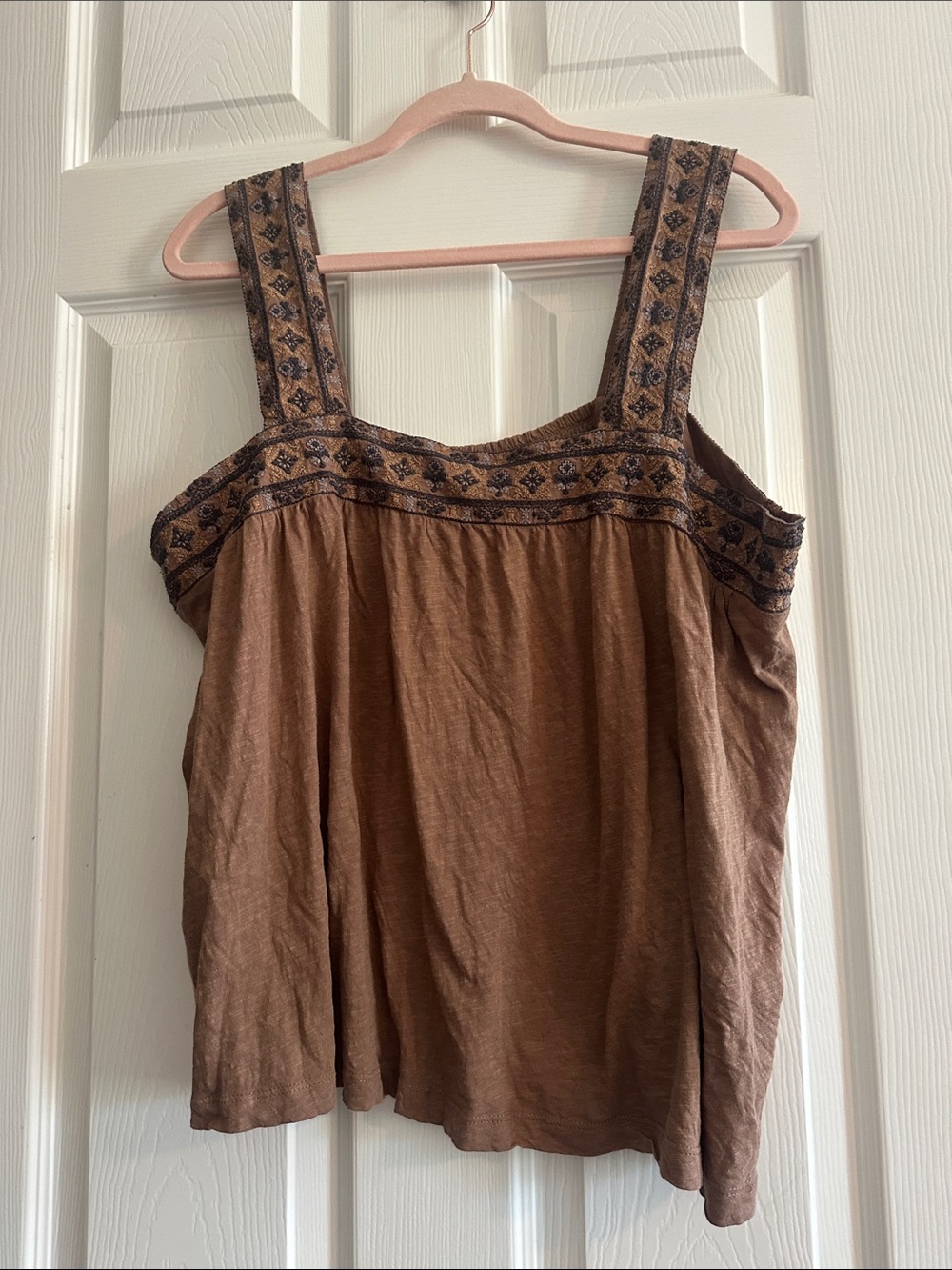 Lucky Brand flowy embroidered tank. XL. Never worn.